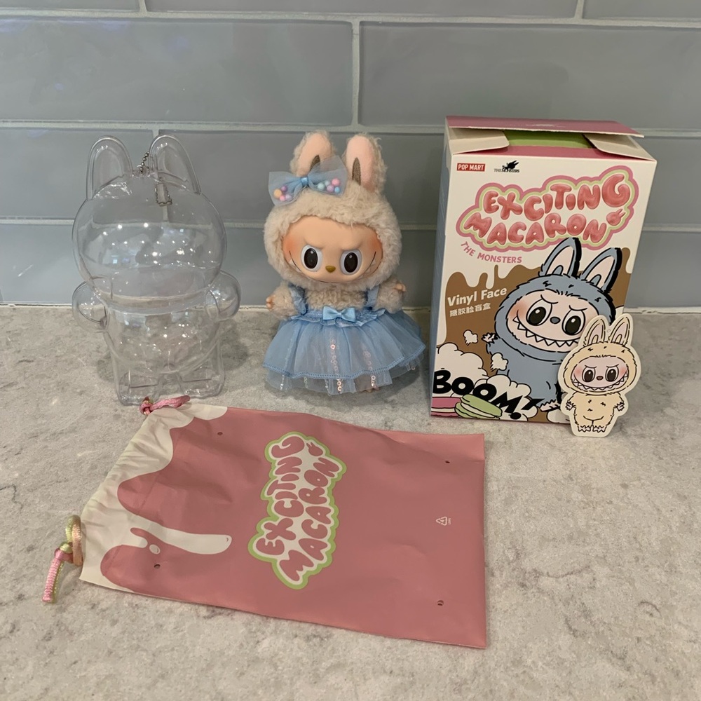 Pop Mart Exciting Macaron Labubu Soymilk Doll with Accessories